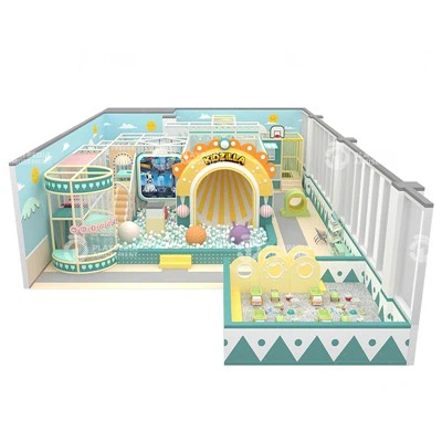 Beltéri játszótér csúszda